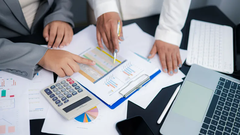 Reviewing business financial reports for a Las Vegas divorce case